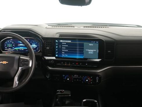 Used 2024 Chevrolet Silverado 1500 LTZ w/ Technology Package AWD/4WD image 29
