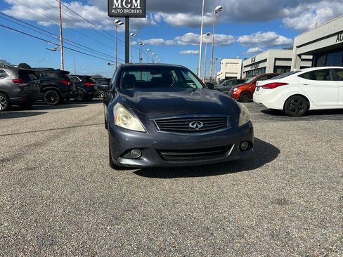Used 2010 INFINITI G37 Journey w/ Premium Pkg image 4