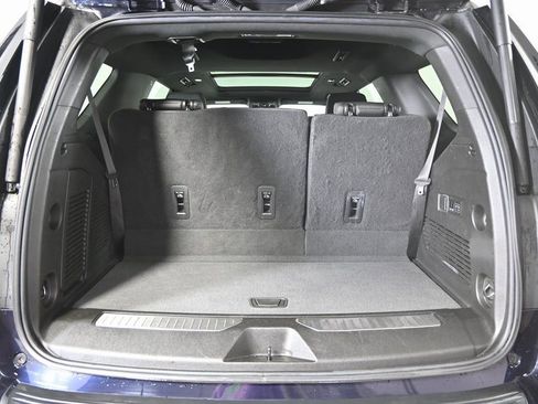 Used 2022 Chevrolet Tahoe Z71 w/ Z71 Off-Road Package image 18