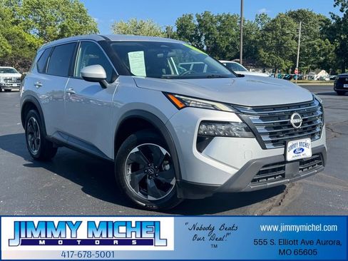 Used 2025 Nissan Rogue SV FWD image 1