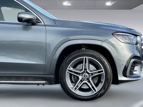 Used 2025 Mercedes-Benz GLS 450 4MATIC image 37