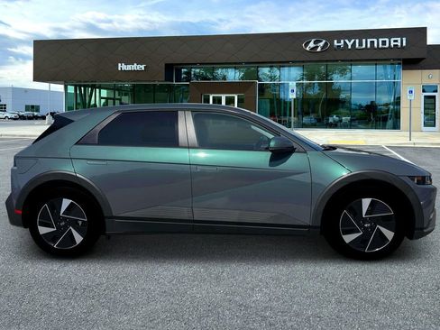 New 2026 Hyundai Ioniq 5 SE RWD image 9