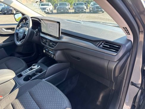 Used 2023 Ford Escape Active w/ Tech Pack #2 AWD/4WD image 18