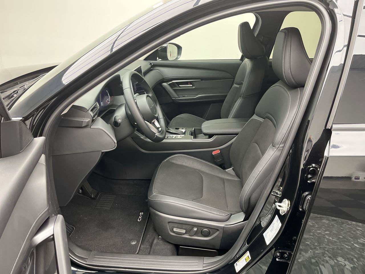 New 2026 MAZDA CX-5 Preferred AWD/4WD image 3