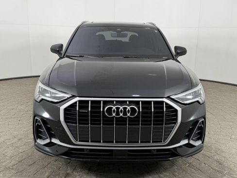 Used 2024 Audi Q3 2.0T Premium w/ Convenience Package AWD/4WD image 2
