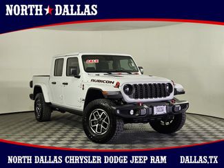 Used 2025 Jeep Gladiator Rubicon w/ Convenience Group AWD/4WD video 1