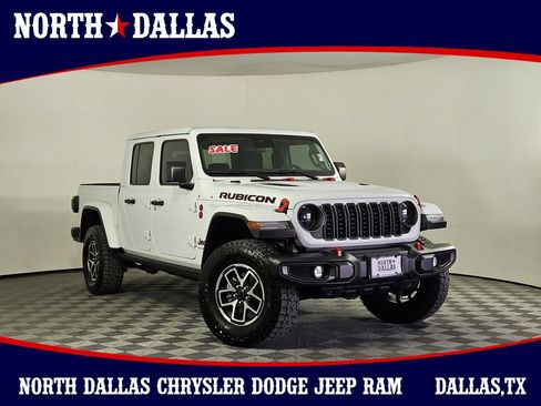 Used 2025 Jeep Gladiator Rubicon w/ Convenience Group AWD/4WD image 1