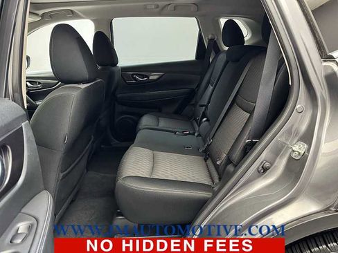 Used 2019 Nissan Rogue SV w/ Sun & Sound Touring Package AWD/4WD image 15