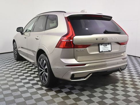 Used 2025 Volvo XC60 B5 Plus AWD/4WD image 4