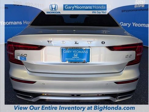 Used 2022 Volvo S60 B5 R-Design w/ Advanced Package image 5