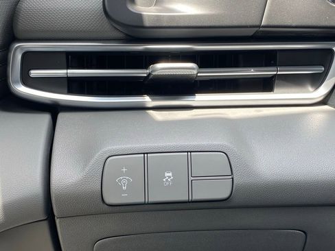 Used 2026 Hyundai Elantra Sport FWD image 19