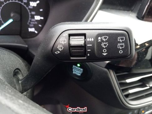 Used 2020 Ford Escape SE image 29