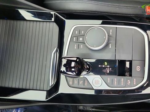 Used 2025 BMW X4 xDrive30i AWD/4WD image 51