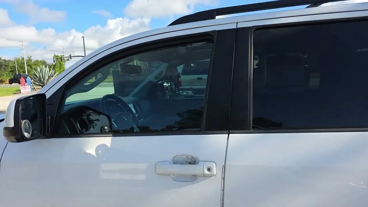 Used 2015 Toyota Sequoia SR5 w/ Premium Package RWD image 61
