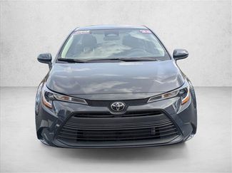 Used 2025 Toyota Corolla LE video 2