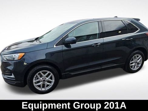 Used 2023 Ford Edge SEL image 5