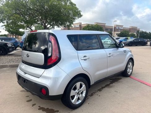 Used 2018 Kia Soul FWD image 5