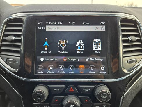 Used 2020 Jeep Grand Cherokee Limited w/ Trailer Tow Group IV image 24