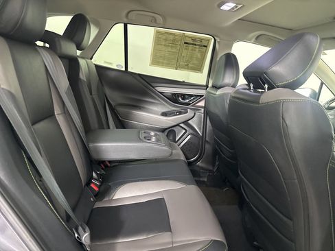 Used 2025 Subaru Outback Onyx Edition AWD/4WD image 28
