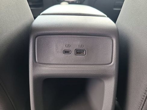 New 2026 Chevrolet Trax LT w/ Midnight Edition FWD image 15