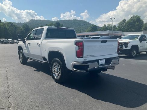 Used 2026 Chevrolet Silverado 2500 LTZ w/ LTZ Premium Package AWD/4WD image 7