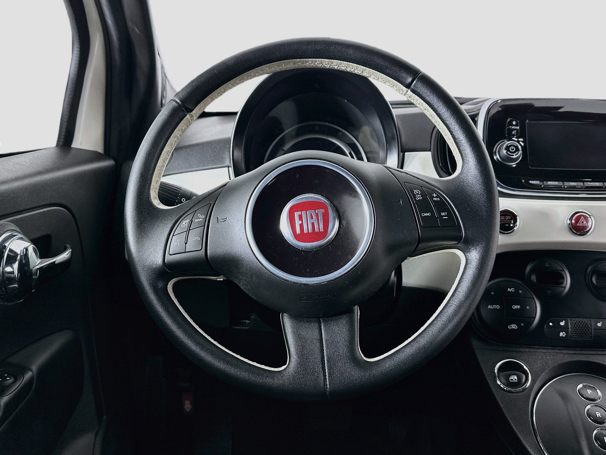 Used 2016 FIAT 500 e FWD image 17