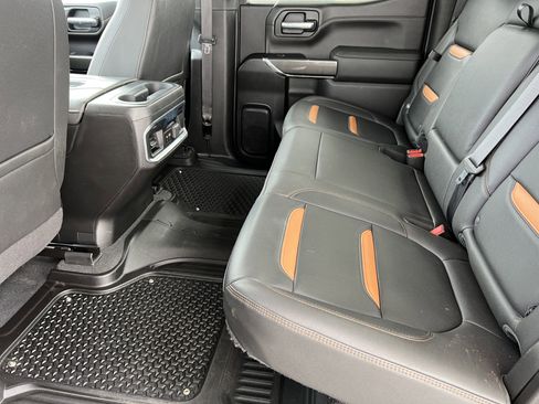 Used 2022 GMC Sierra 1500 AT4 w/ AT4 Carbonpro Edition image 16