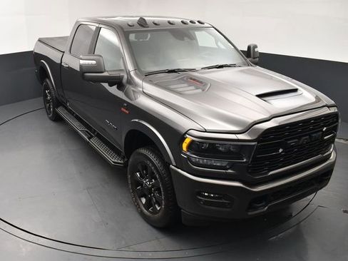 Used 2024 RAM 3500 Limited AWD/4WD image 13