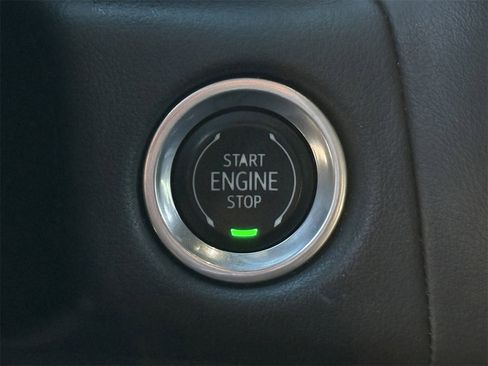 Used 2021 GMC Yukon AT4 w/ AT4 Premium Package image 21