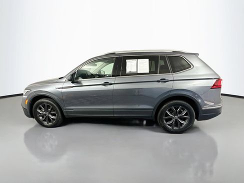 Used 2023 Volkswagen Tiguan SE AWD/4WD image 4