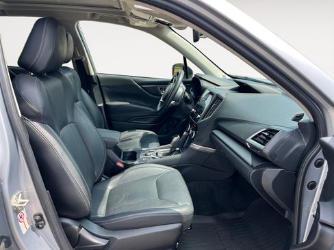 Used 2019 Subaru Forester Limited AWD/4WD image 18