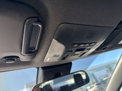 Used 2020 Toyota Corolla XSE image 24