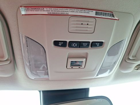 Used 2021 Toyota Corolla LE image 28