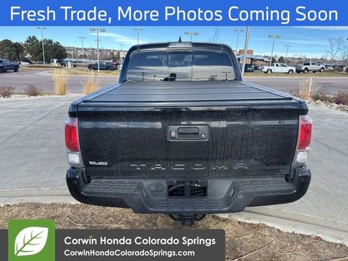 Used 2018 Toyota Tacoma Limited image 5