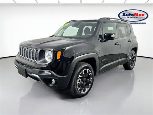 Used 2023 Jeep Renegade Latitude image 4
