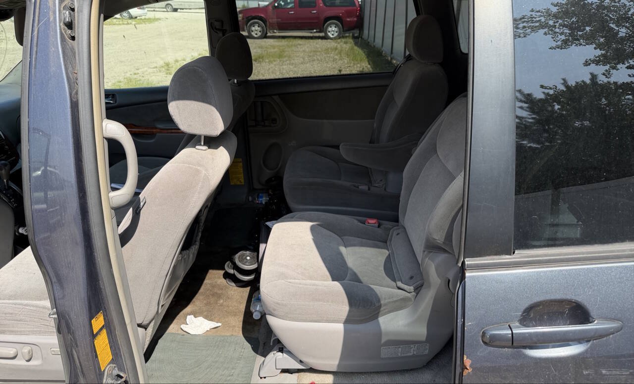 Used 2006 Toyota Sienna XLE FWD image 22
