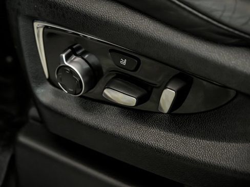 Used 2018 Cadillac Escalade Platinum image 20