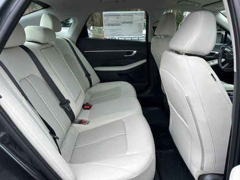 New 2026 Hyundai Sonata SEL FWD image 11