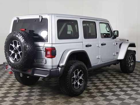Used 2023 Jeep Wrangler Unlimited Rubicon w/ Dual Top Group AWD/4WD image 8