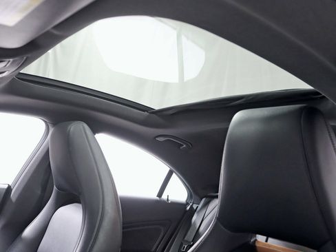 Used 2015 Mercedes-Benz CLA 250 4MATIC image 28