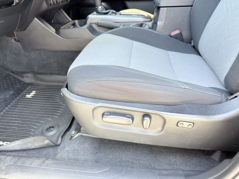 Used 2021 Toyota Tacoma TRD Sport w/ Technology Package RWD image 25