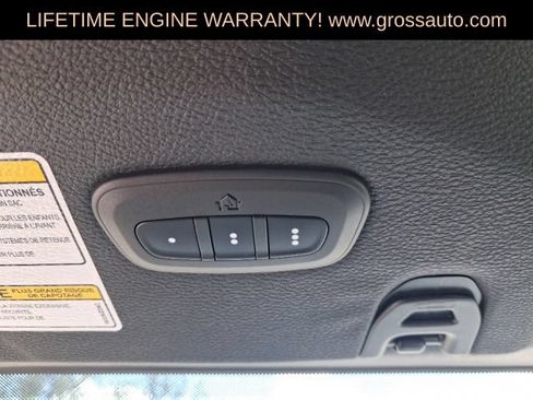 Used 2019 Jeep Wrangler Unlimited Sahara w/ Uconnect 4C Nav & Sound Group AWD/4WD image 19