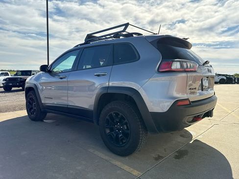 Used 2022 Jeep Cherokee Trailhawk w/ Premium Leather Package image 5