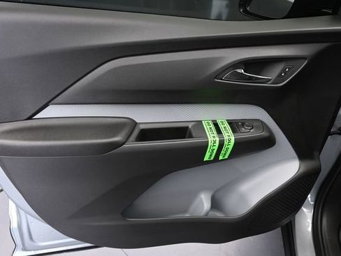 New 2027 Chevrolet Bolt LT FWD image 25