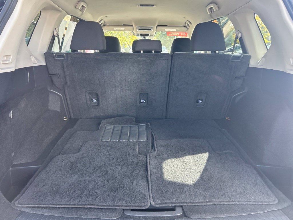 Certified 2023 Nissan Rogue SV AWD/4WD image 19