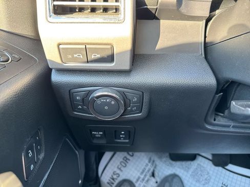 Used 2016 Ford F150 Lariat AWD/4WD image 18
