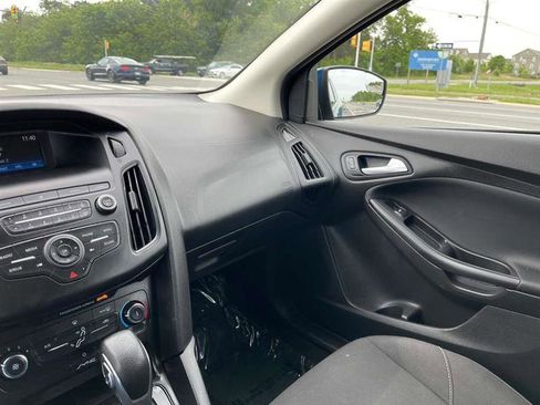 Used 2018 Ford Focus SE FWD image 79