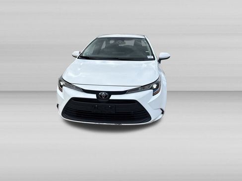 Used 2024 Toyota Corolla LE FWD image 9