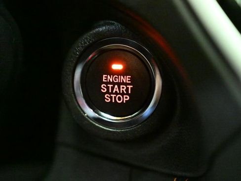 Used 2023 Subaru Crosstrek 2.0i Premium image 32