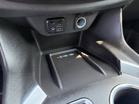 Used 2023 Chevrolet Traverse Premier w/ LPO, Floor Liner Package AWD/4WD image 21